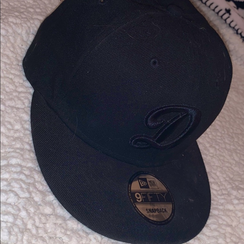 D matte black hat